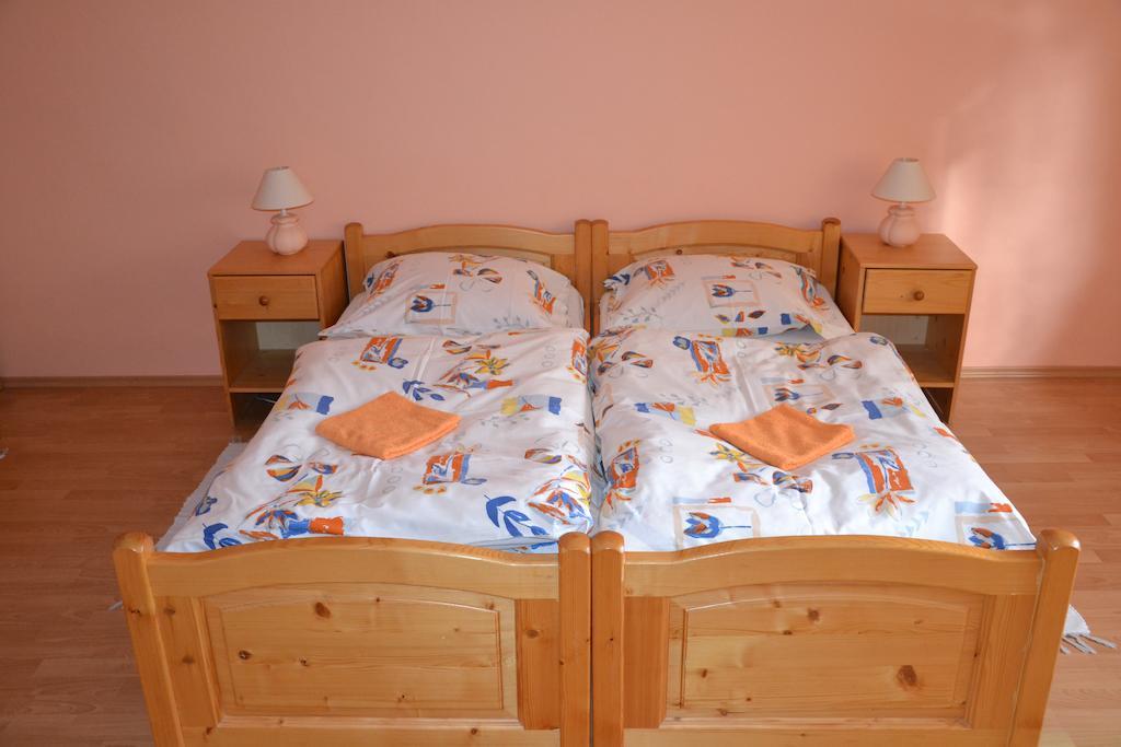 Penzion Chalupka Strba Room photo